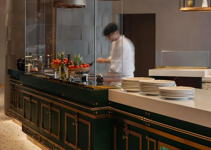 So/ Uptown Dubai Hotel